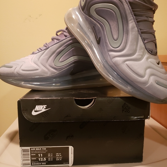 air max 720 cool grey on feet